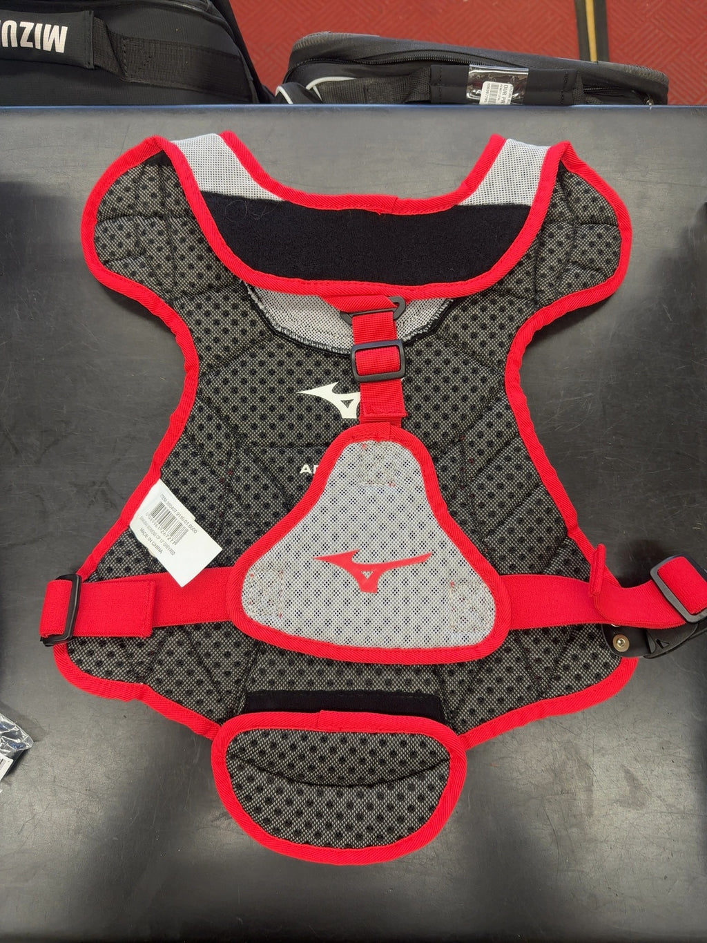 Mizuno Samurai Catcher's Chest Protector - Adult 13"