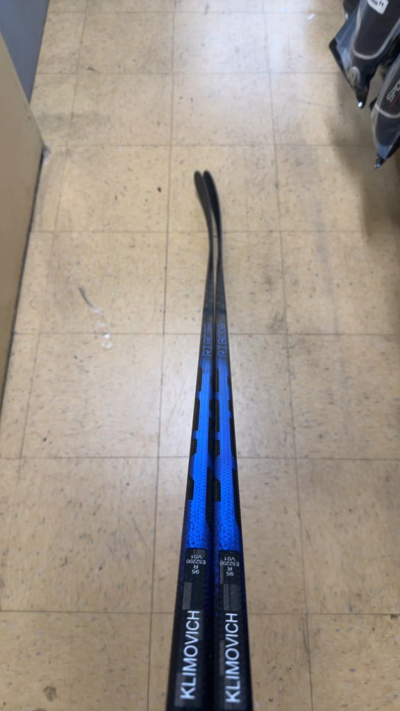 Pair of CCM Ribcor Trigger Pro Stock Hockey Sticks - 95 Flex - Right - Klimovich
Two Pack