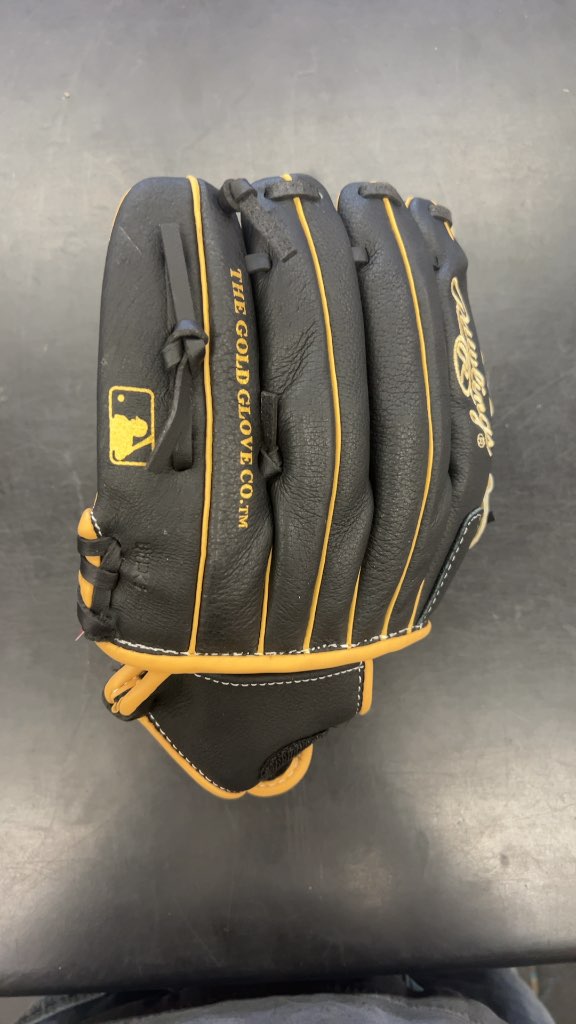 Rawlings Baseball Glove Sure Catch SC110FTJ New with Tags 11"