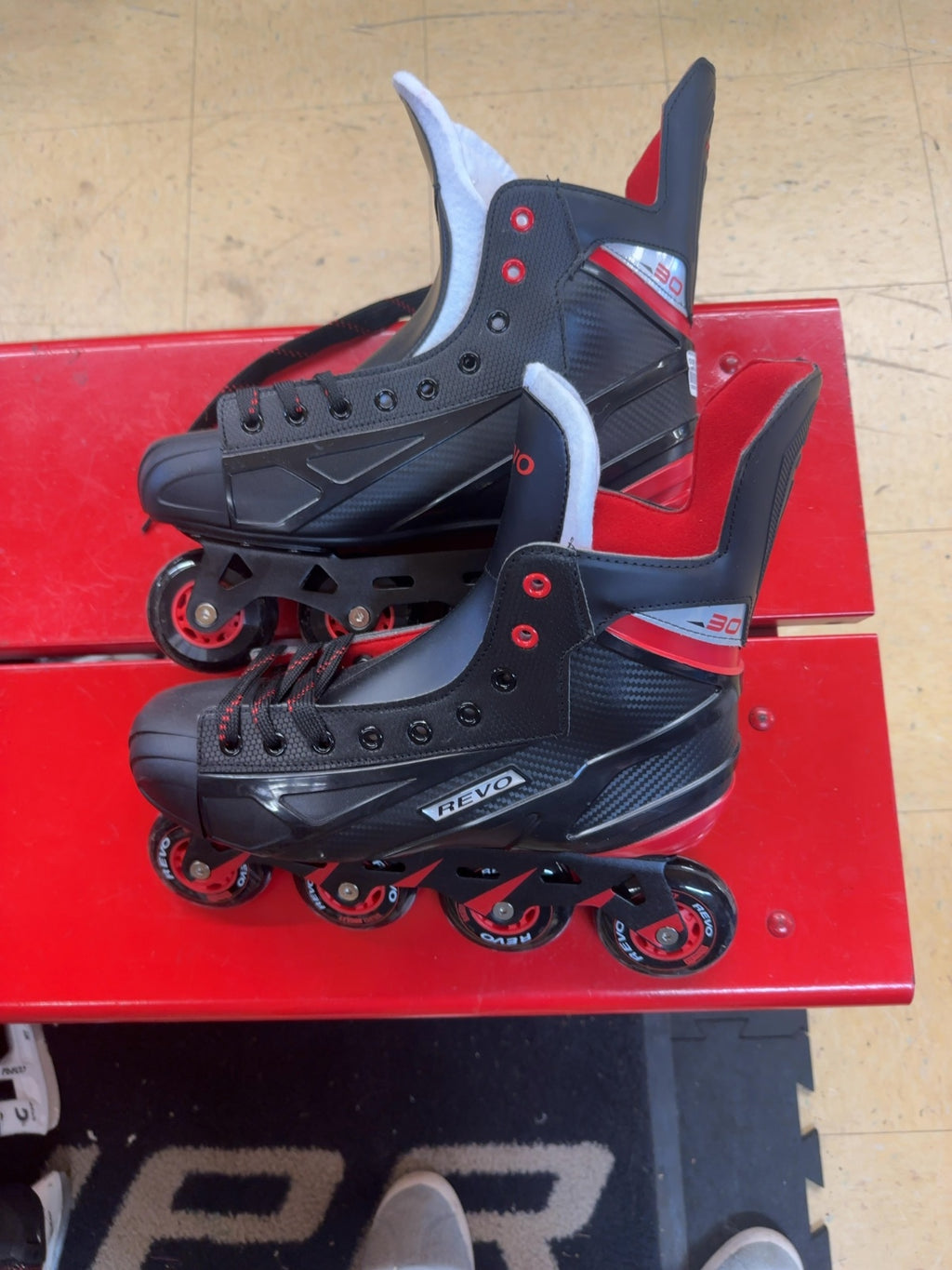 REVO 30 Senior Inline Skates - Size 11