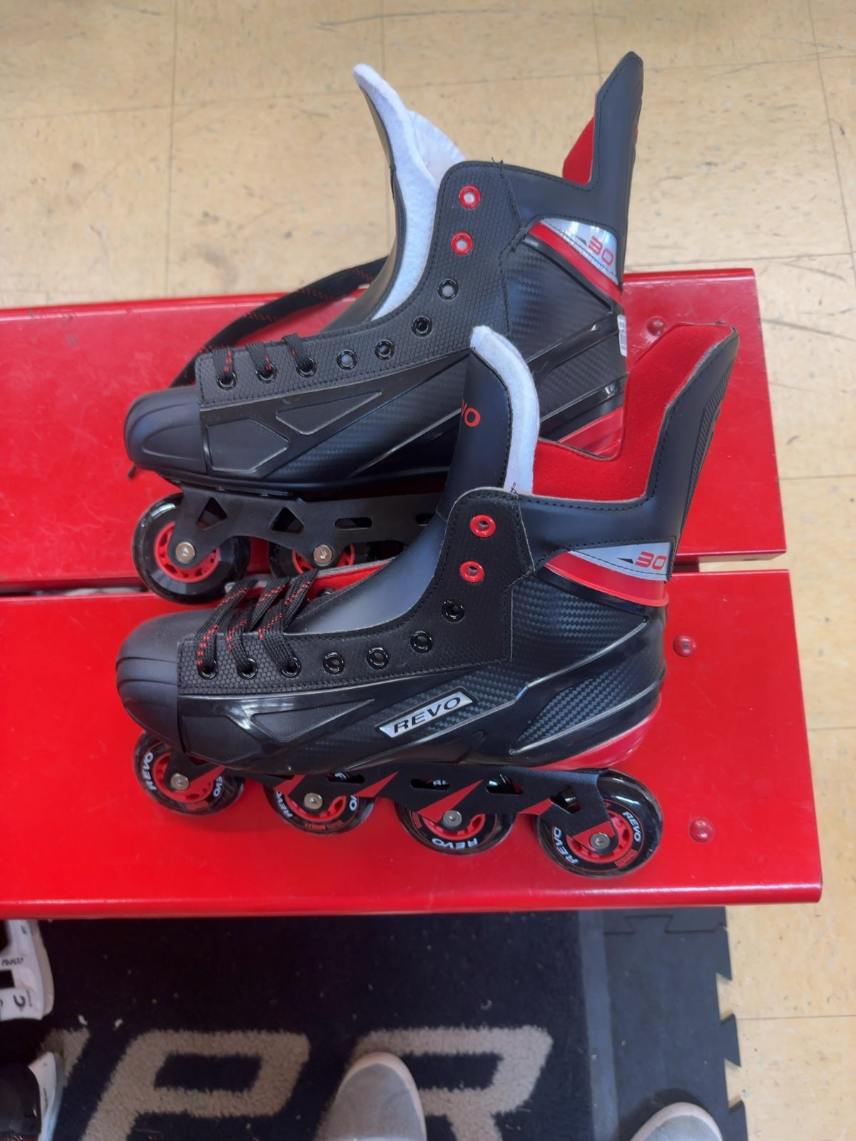 REVO 30 Senior Inline Skates - Size 11