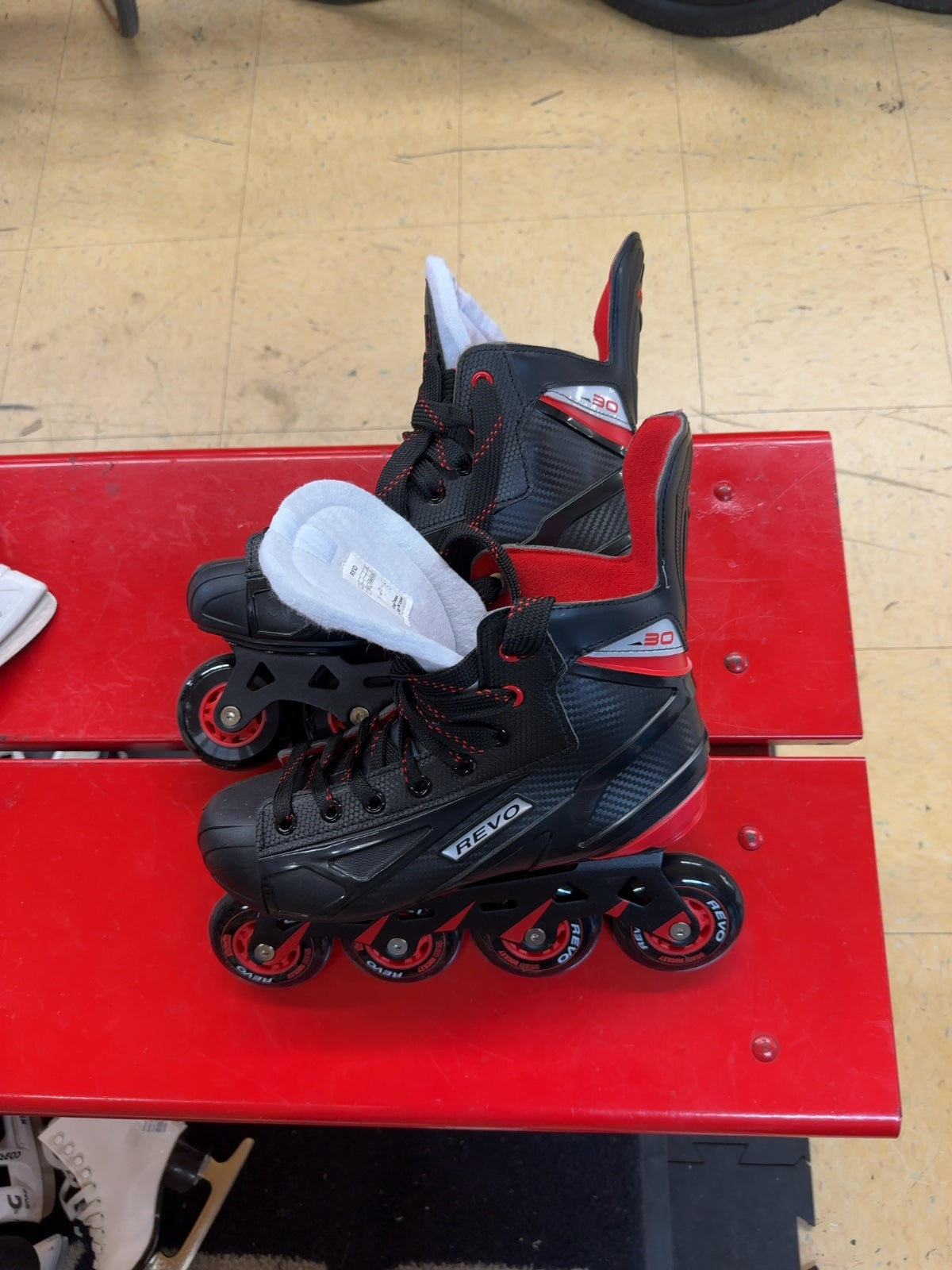 Revo RS-30 Senior Inline Skates - Size 8