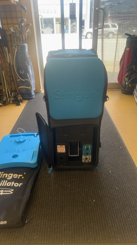 Slinger Slingshot T-One Tennis Ball Launcher with Oscillator-brand new $1200 for $650