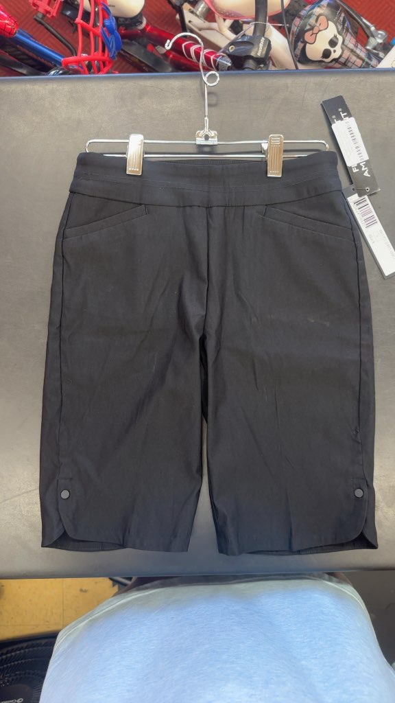 Tail Women's Golf Bermuda Shorts Black-New