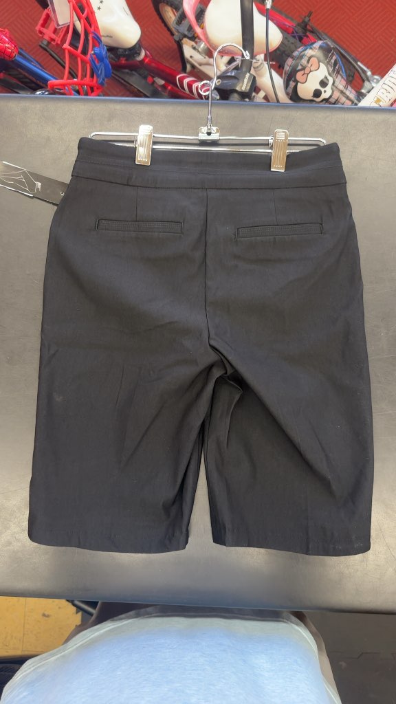 Tail Women's Golf Bermuda Shorts Black-New