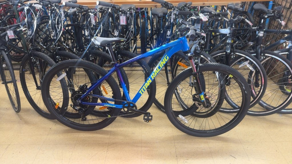 Titan Racing Mountain Bike Rogue Ryde Blue/Purple New XL 29"