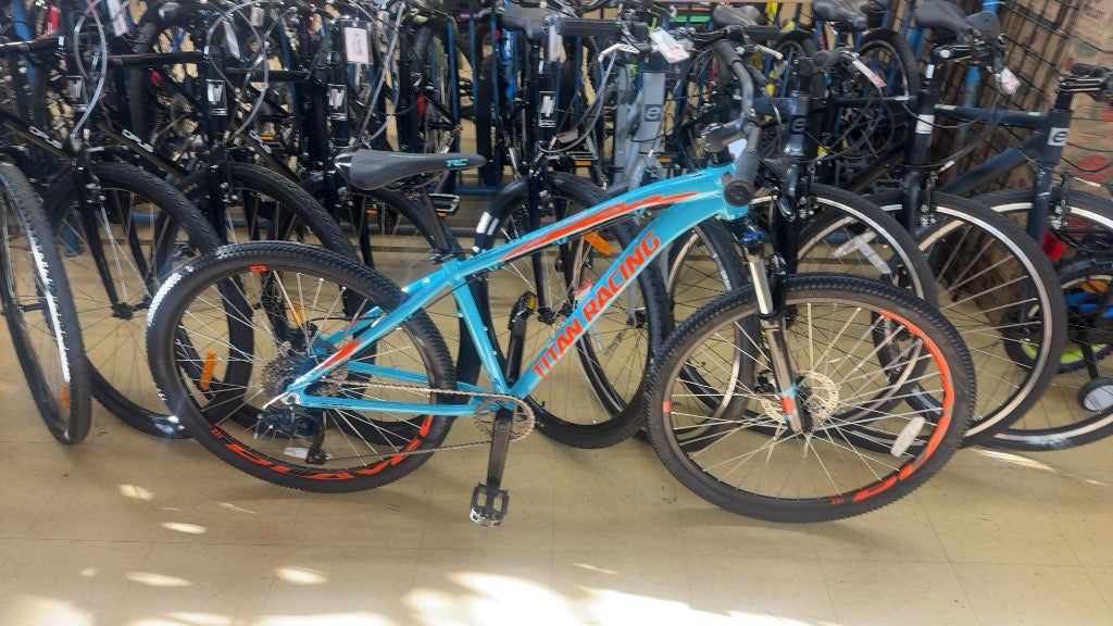 Titan Racing Player 3.0 Mountain Bike Light Blue Good Condition Size S 27.5"