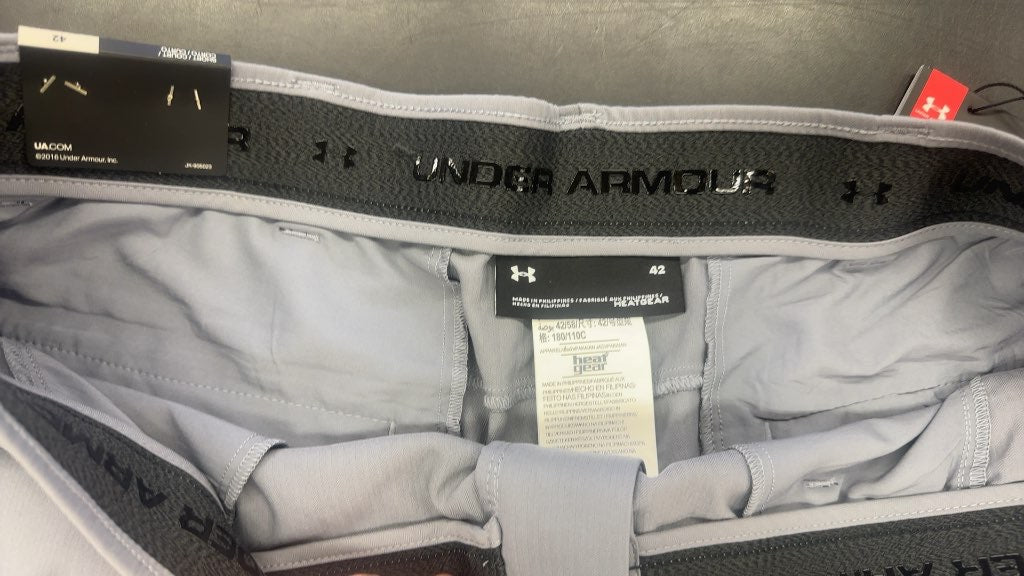 Under Armour HeatGear Golf Shorts Grey New With Tags Size 42