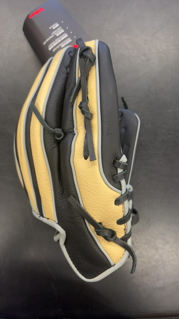 Wilson Baseball Glove A500 All Position LHT New 11.5"